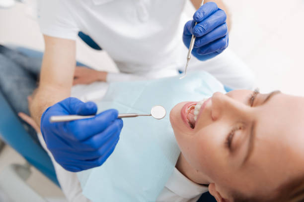 Best Tooth Extraction  in Woodstock, IL